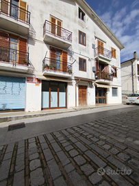 Locale commerciale in zona di passaggio