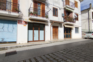 Locale commerciale in zona di passaggio