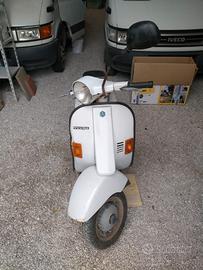Piaggio Vespa 50 Special (V5B3) - 2010