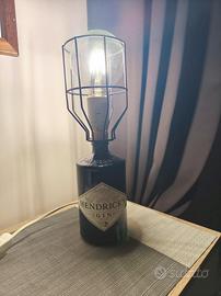 Lampada bottiglia Hendrick's gin 
Stile Vintage