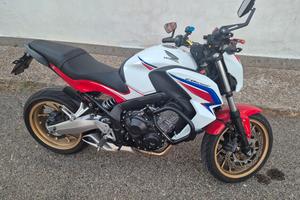Honda CB 650 F ABS (2015) - accessori Givi/SW-Mot.