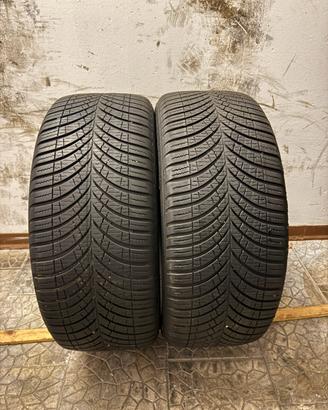 225/45/17 Vari modelli