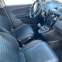 LANCIA Ypsilon 1.3MTJ 95CV(PLATINUM)X Neopatentati