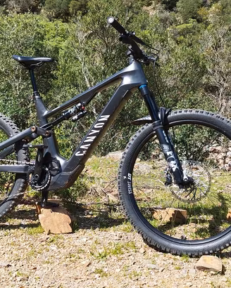 Ebike Canyon Spectral On 9 CF, 85N, 900+800w