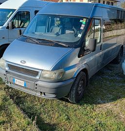 Ford Transit 9 posti
