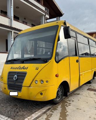 IVECO SCUOLABUS ANNO 2004 2.8 DIESEL 145 CV