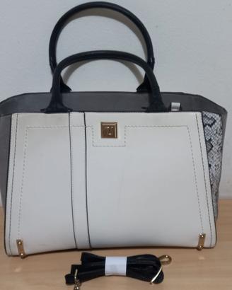 Borsa River Island