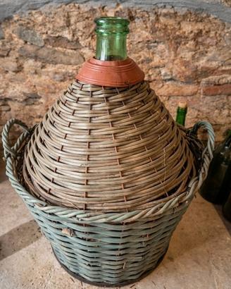 Damigiana Vintage in Vetro Verde e Vimini - Pezzo 