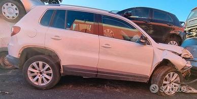 Ricambi Volkwagen Tiguan 2009 2.0 diesel CBA