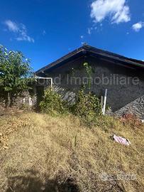 Terreno agricolo e rudere San Giovanni Montebello