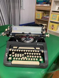 Macchina da scrivere