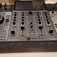 Controller Denon DJ PRIME 4+