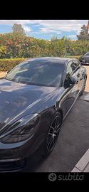 Porsche Panamera ibrid 2022