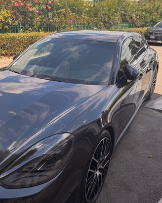 Porsche Panamera ibrid 2022