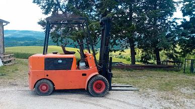 Muletto om-carrello elevatore