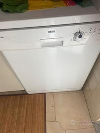 Lavastoviglie perfettamente funzionante