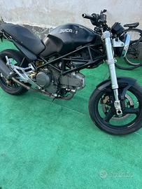 Ducati nera