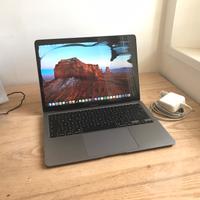 MacBook Air 13” (2020) - Schermo Rotto