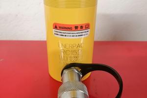 Martinetto idraulico 