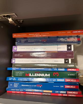 Libri scolastici per liceo