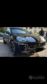 PORSCHE Macan - 2015