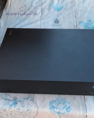 Xbox One X 1tb