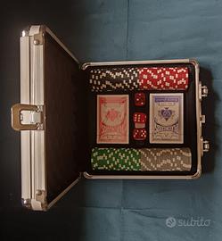 Gioco da tavolo set poker con valigetta