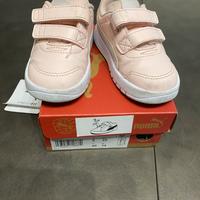 PUMA scarpe bimba N. 22