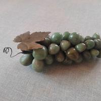 Grappolo d' uva in pietra di giada vintage 
