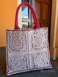 Borsa artigianale all’uncinetto – pezzo unico