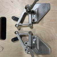 Pedane pilota aprilia rsv 2002