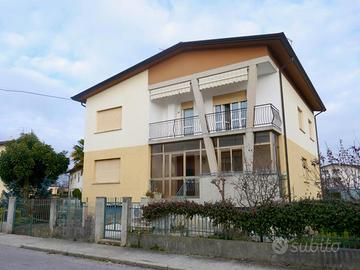 APPARTAMENTO TRICAMERE IN BIFAMILIARE: indipend...