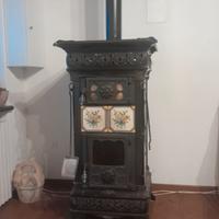 Stufa a legna CASTELMONTE