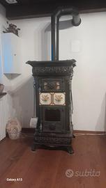 Stufa a legna CASTELMONTE