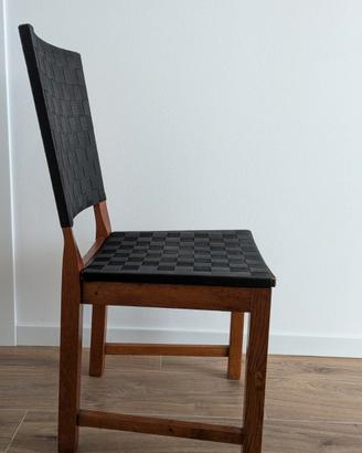 Tavolo allungabile con cassetti + 4 sedie 
