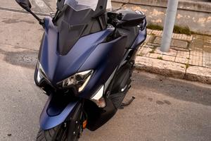 T MAX 530 DX manopole e sedili riscaldabili