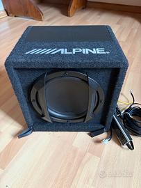Alpine subwofer amplificano