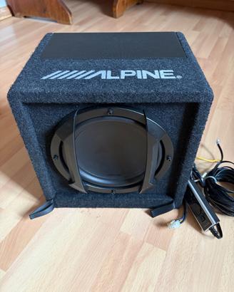 Alpine subwofer amplificano