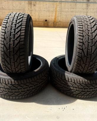 Pneumatici invernali 225/45 r18 95v