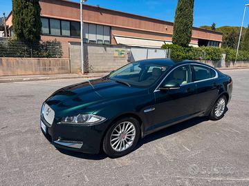 JAGUAR XF 2.0 BENZINA AUTOMATICA – 241 CV