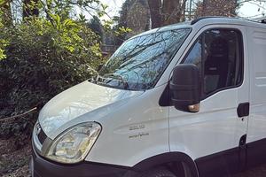 Iveco Daily Minivan 29L10