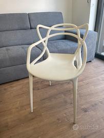 Sedie resina bianche nere e grigie