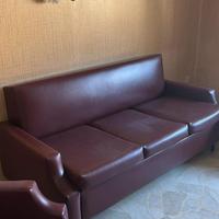 Divano e due poltrone