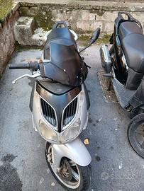 Aprilia sportcity 250