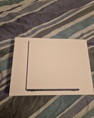 Macbook Air 13" M4 2025 - NUOVO SIGILLATO
