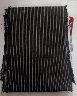 tessuto in fibra di carbonio 