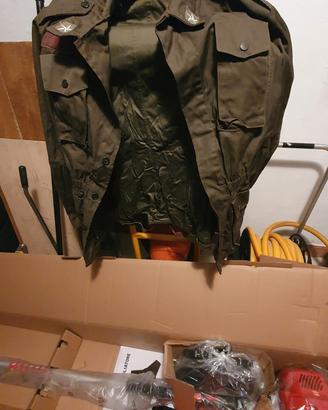 giacca e pantalone militare 