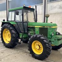 John Deere 3040