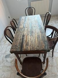 Tavolo da pranzo vintage in legno con 6 sedie