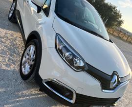 Renault Captur 1.5 dCi 8V 90 CV con navigatore